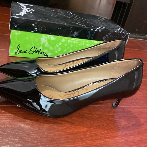 Sal Edelman Black Glossy Kitten Heels - Picture 2 of 6